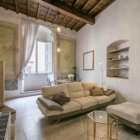 Historical Stone House, In The Amazing Centre Of Florence!