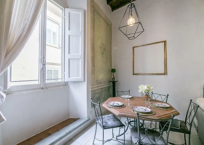Historical Stone House, In The Amazing Centre Of Florence! *
